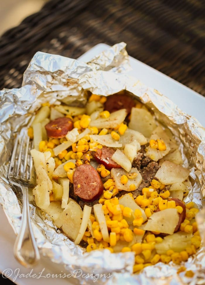 Hobo Dinner On Grill
 Easy Hobo Dinner Tin Foil Dinner perfect for the whole