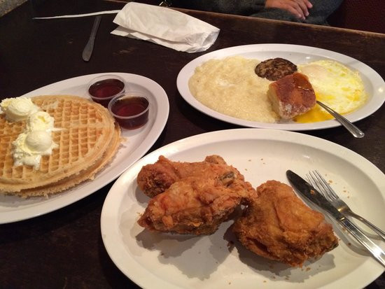 Home Of Chicken And Waffles
 chicken and waffles of course 芝加哥Chicago s Home of