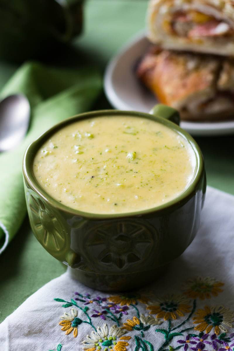 Homemade Broccoli And Cheese Soup
 Easy Broccoli Cheese Soup