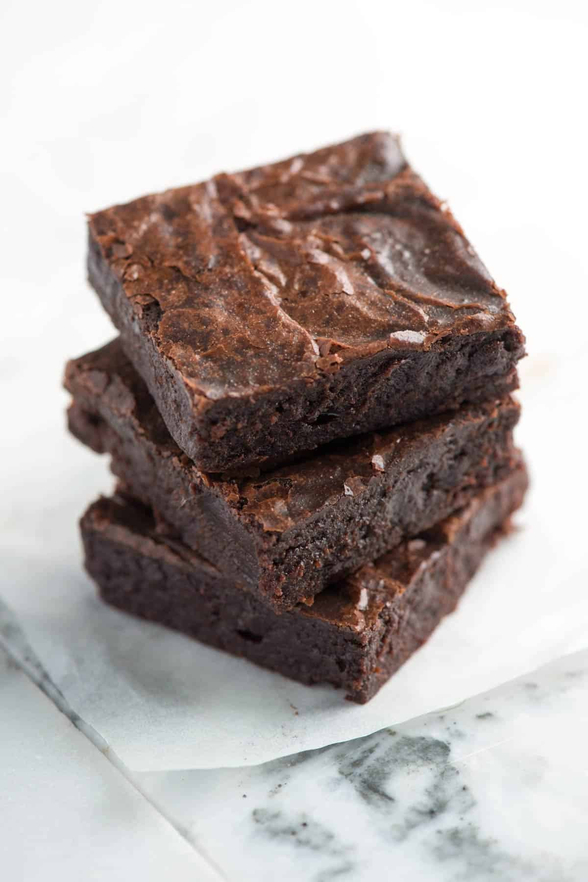 Homemade Chocolate Brownies
 Easy Fudgy Brownies Recipe – Better Than The Box