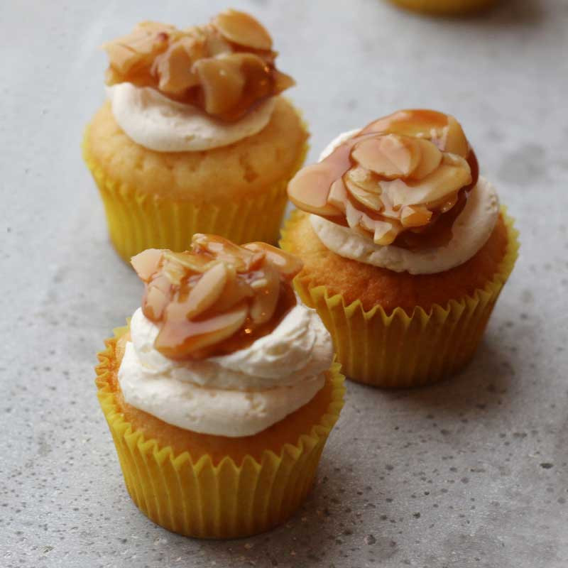 How Long To Bake Mini Cupcakes
 Mini Bienenstich Bee Sting Cupcakes – Bake to the roots