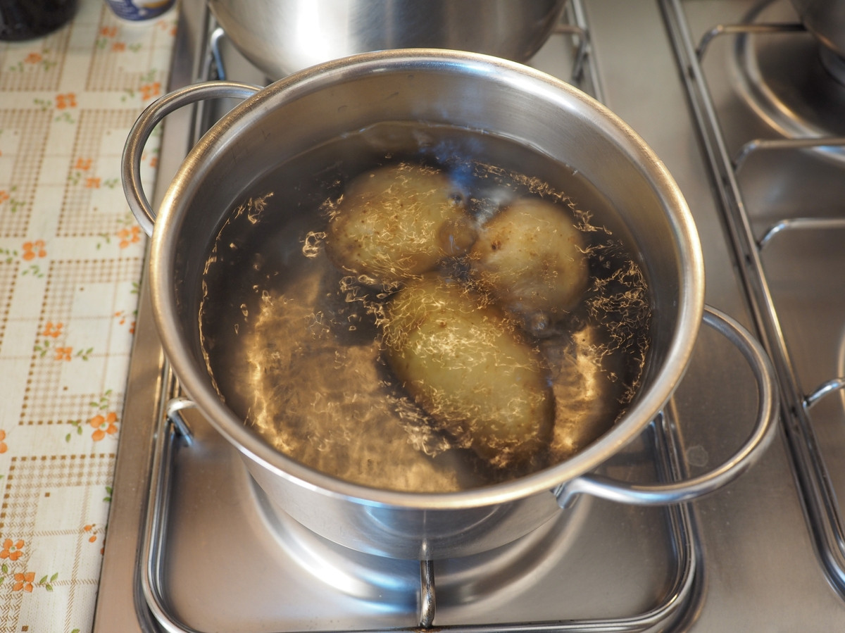 How Long To Boil A Potato
 Ever Wondered How Long it Takes to Boil Potatoes Find Out Now