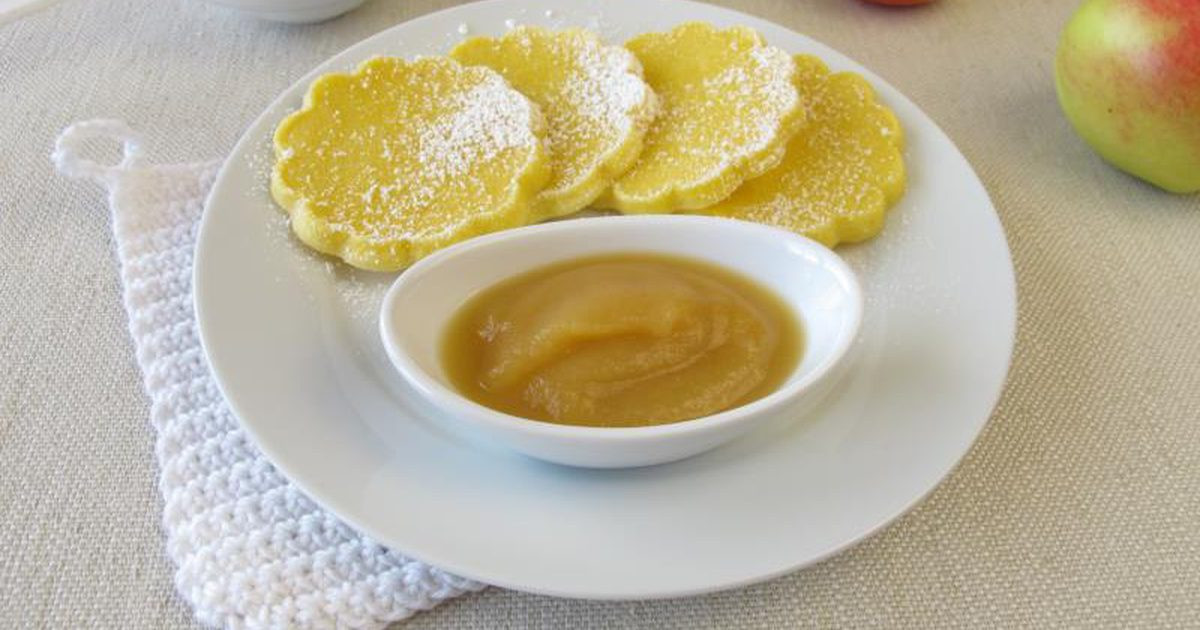 How Much Applesauce To Replace Oil
 How to Use Applesauce Instead of Oil When Baking