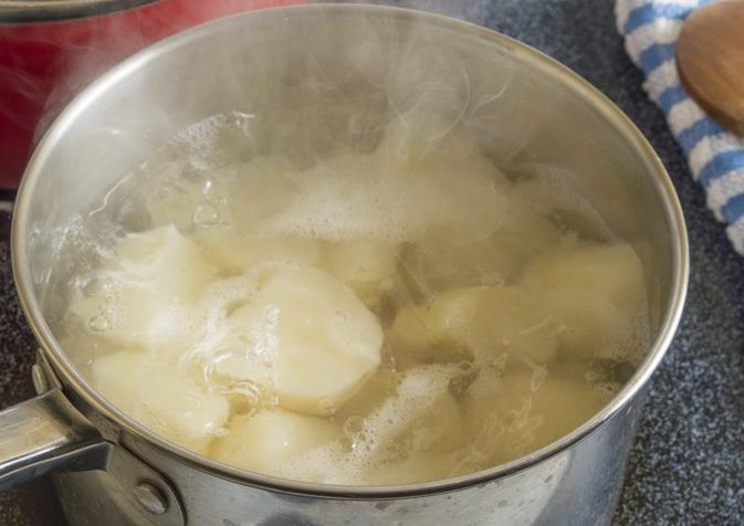 How To Boil A Potato
 How to Give Flavor to a Boiled Potato When on a Diet