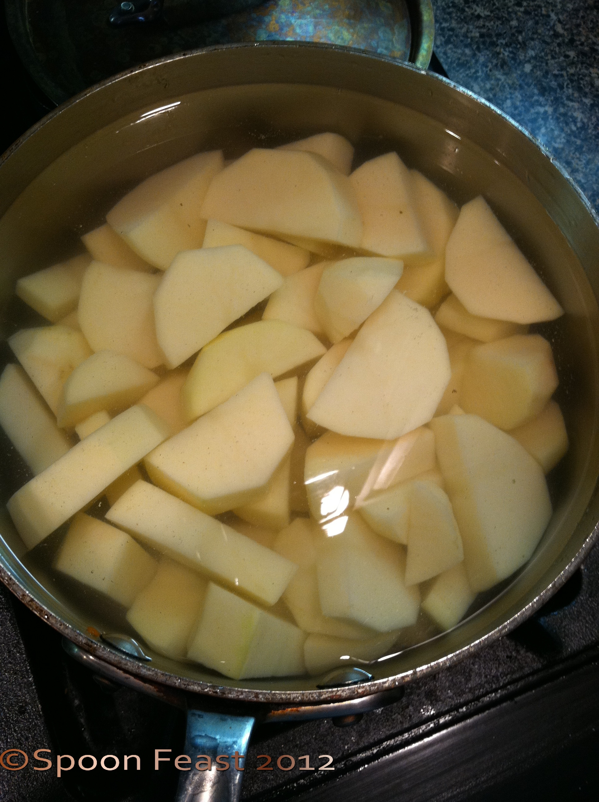 How To Boil Potatoes For Mashed Potatoes
 How to Boil Potatoes for Making Mashed Potatoes