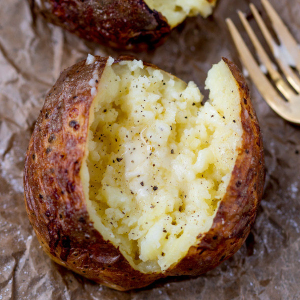 How To Cook Baked Potato
 How To Make a Baked Potato