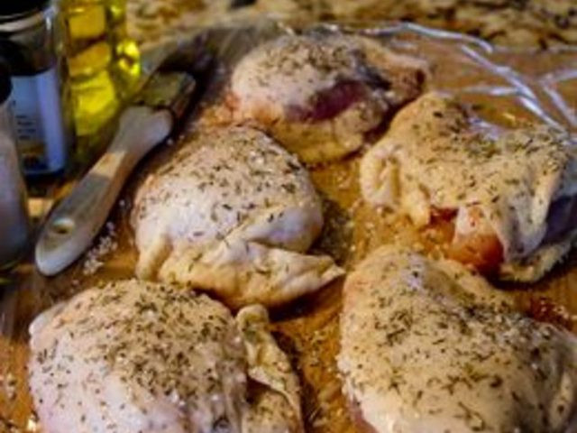 How To Cook Boneless Chicken Thighs
 How to Bake Boneless Chicken Thighs with