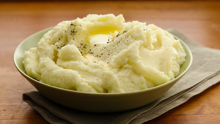 How To Cook Mashed Potatoes
 How to Make Mashed Potatoes BettyCrocker