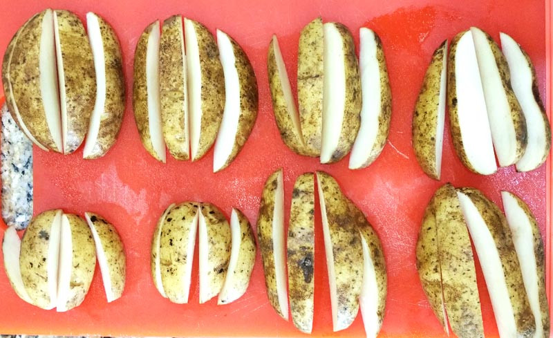 How To Cut Potato Wedges
 Oven Baked Potato Wedges Recipe Treasure