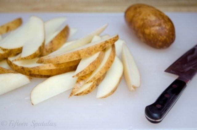 How To Cut Potato Wedges
 Thick cut Garlic Herb Steak Fries Fifteen Spatulas
