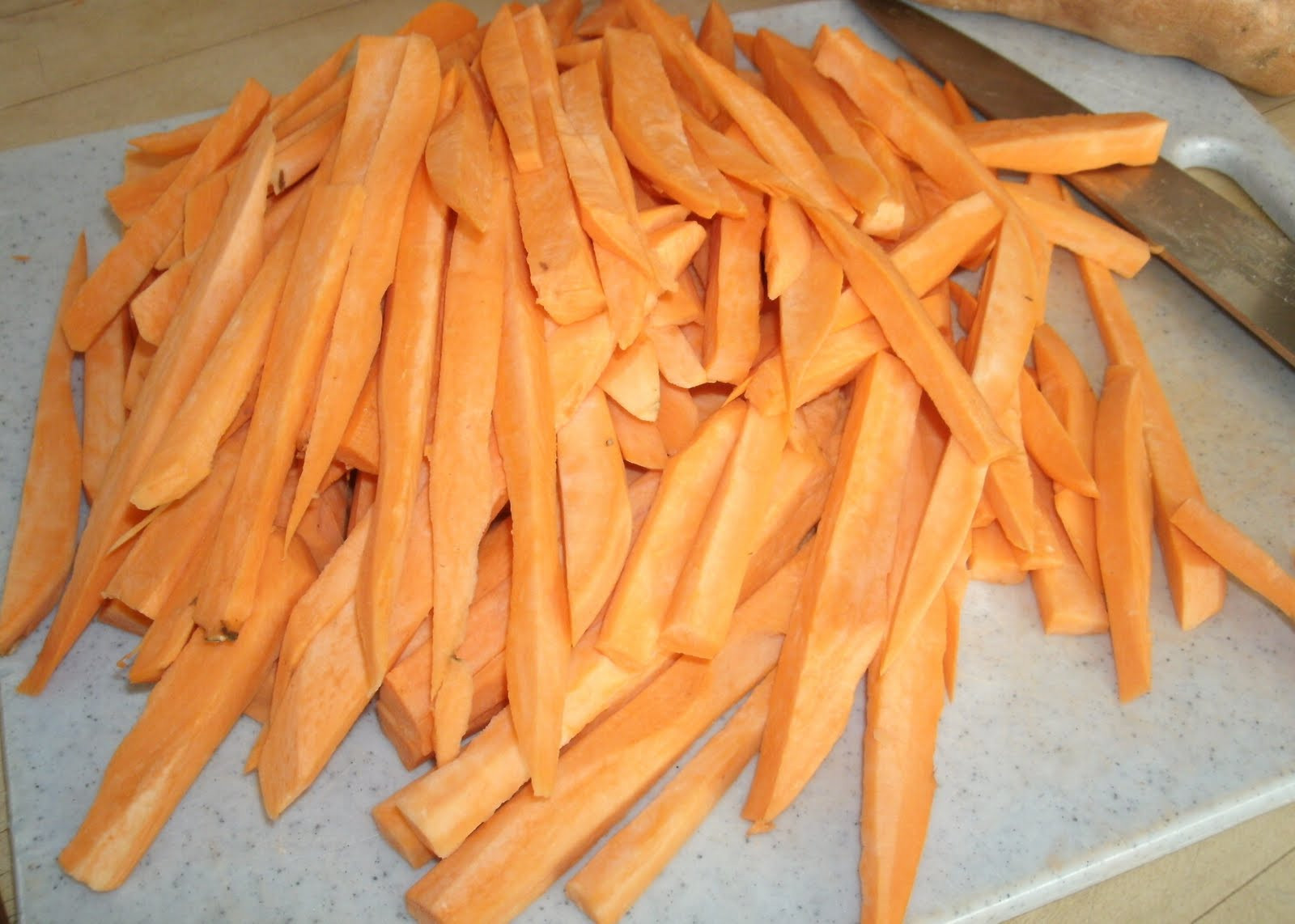 How To Cut Sweet Potato Fries
 how to cut potatoes into shoestring fries