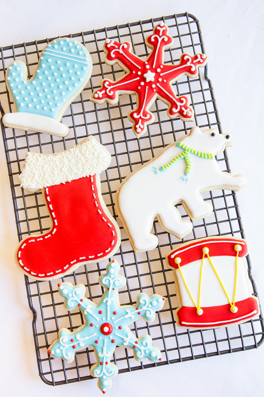 How To Decorate Christmas Cookies
 How to Decorate Holiday Cookies