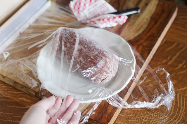 How To Defrost Ground Beef
 How to Thaw Ground Beef In Your Microwave