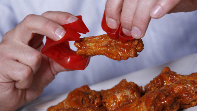 How To Eat Chicken Wings
 How To Eat Chicken Wings Like The Sophisticated Person You