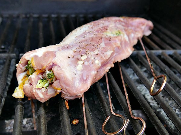 How To Grill Pork Tenderloin
 Cheesy Grilled Pork Loin with Roasted Veggies