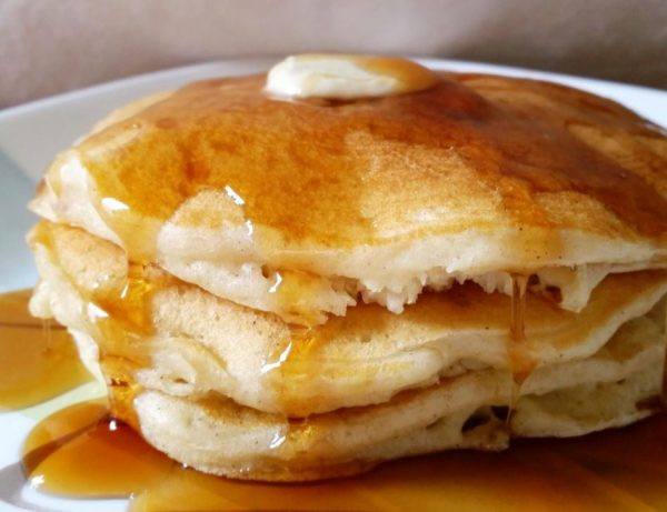 How To Make Buttermilk Pancakes
 How to Make Buttermilk Pancakes with Vanilla and Nutmeg