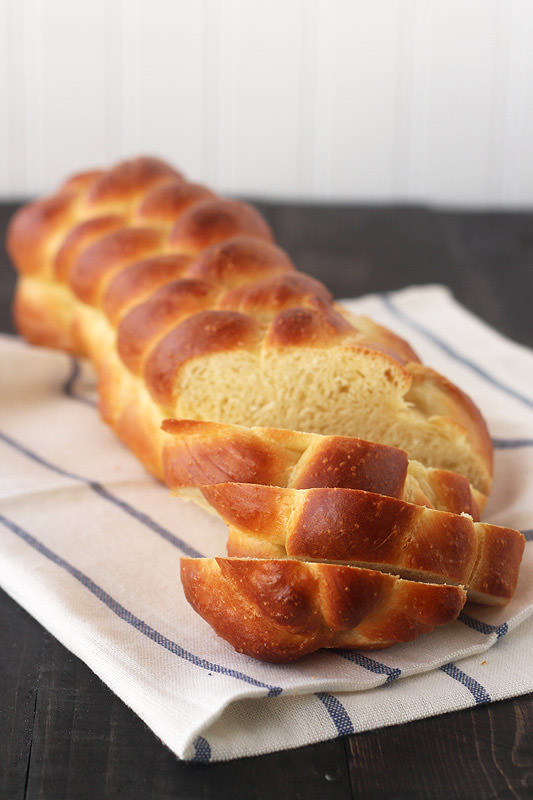 How To Make Challah Bread
 How to Make Challah Bread video Handle the Heat