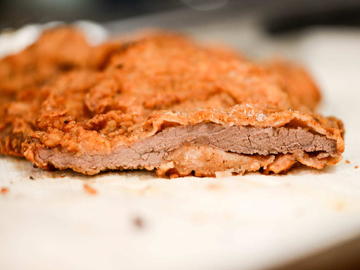 How To Make Chicken Fried Steak
 How to Make the Most Beefy Tender and Crispy Chicken