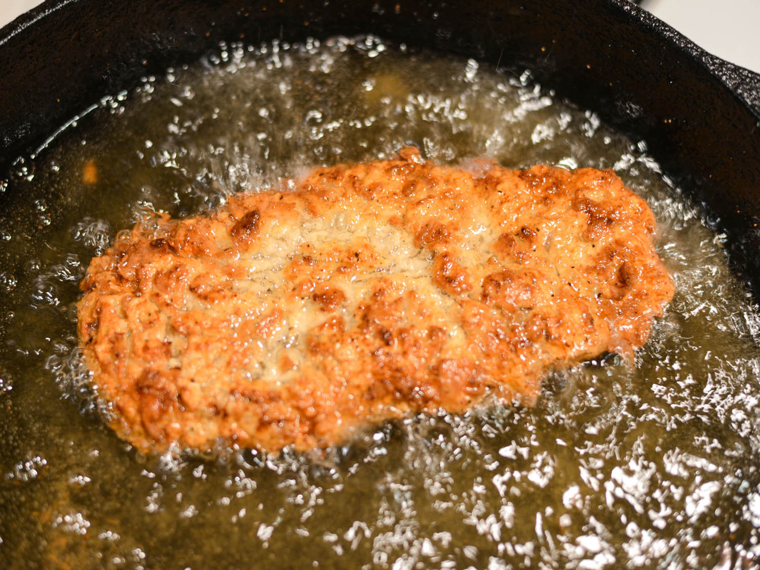 How To Make Chicken Fried Steak
 How to Make the Most Beefy Tender and Crispy Chicken