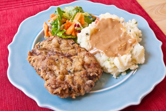 How To Make Chicken Fried Steak
 How to Make Chicken Fried Steak with