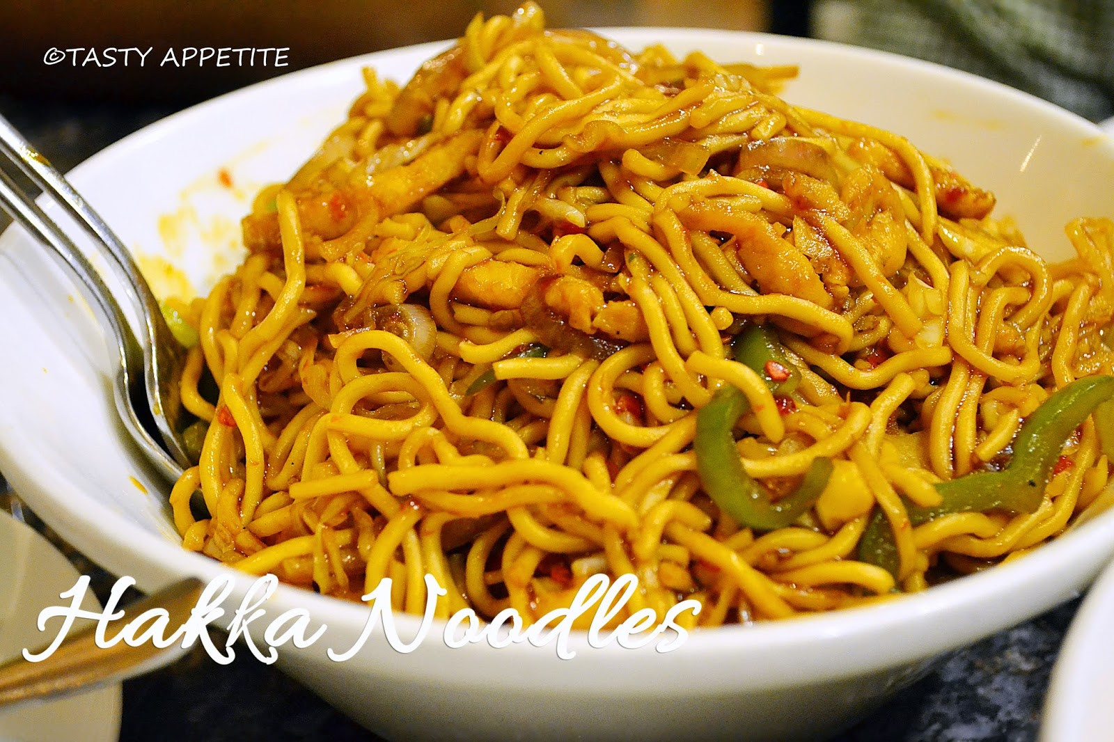 How To Make Chinese Noodles
 HAKKA NOODLES HOW TO MAKE PERFECT HAKKA NOODLES INDO