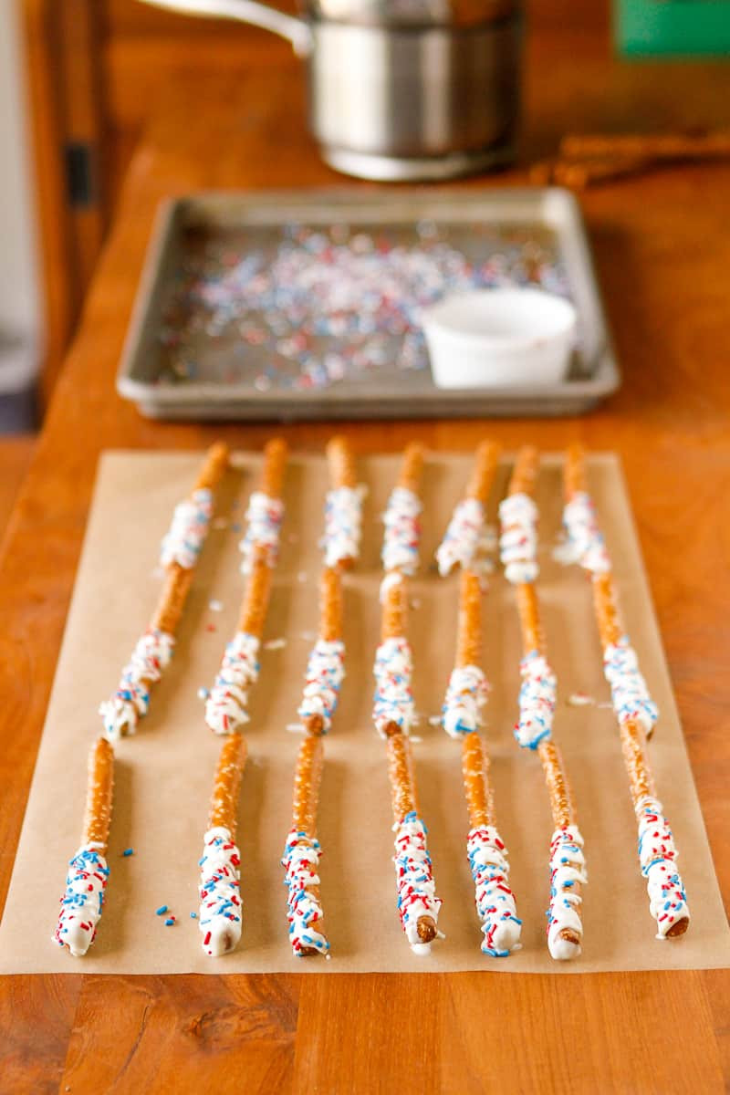 How To Make Chocolate Covered Pretzels
 Firecracker Pretzel Rods for the 4th of July – Unsophisticook