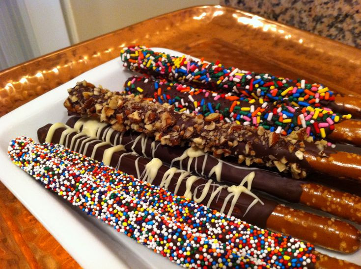 How To Make Chocolate Covered Pretzels
 How To Make Chocolate Covered Pretzels