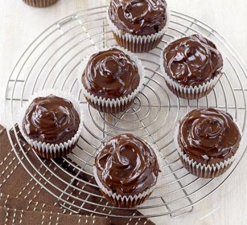 How To Make Chocolate Cupcakes Easy chocolate cupcakes recipe