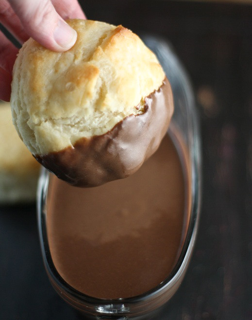 How To Make Chocolate Gravy
 Southern Biscuits with Chocolate Gravy