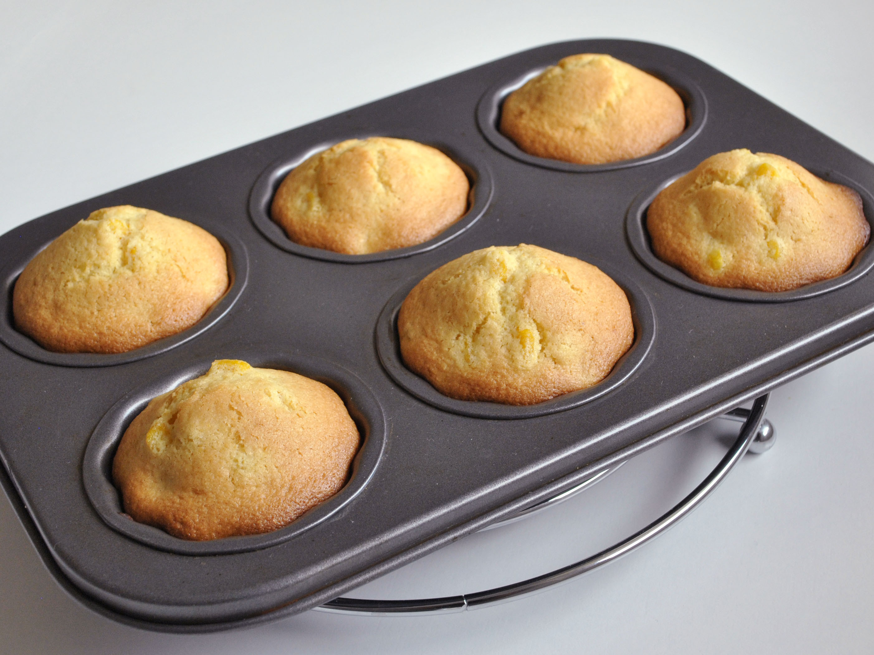 How To Make Cornbread
 How to Make Cornbread Mini Muffins 5 Steps with