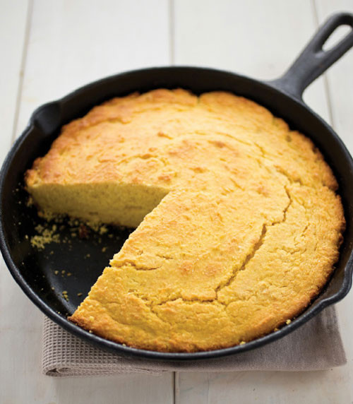 How To Make Cornbread
 Southern Style Skillet Cornbread Recipe — Dishmaps