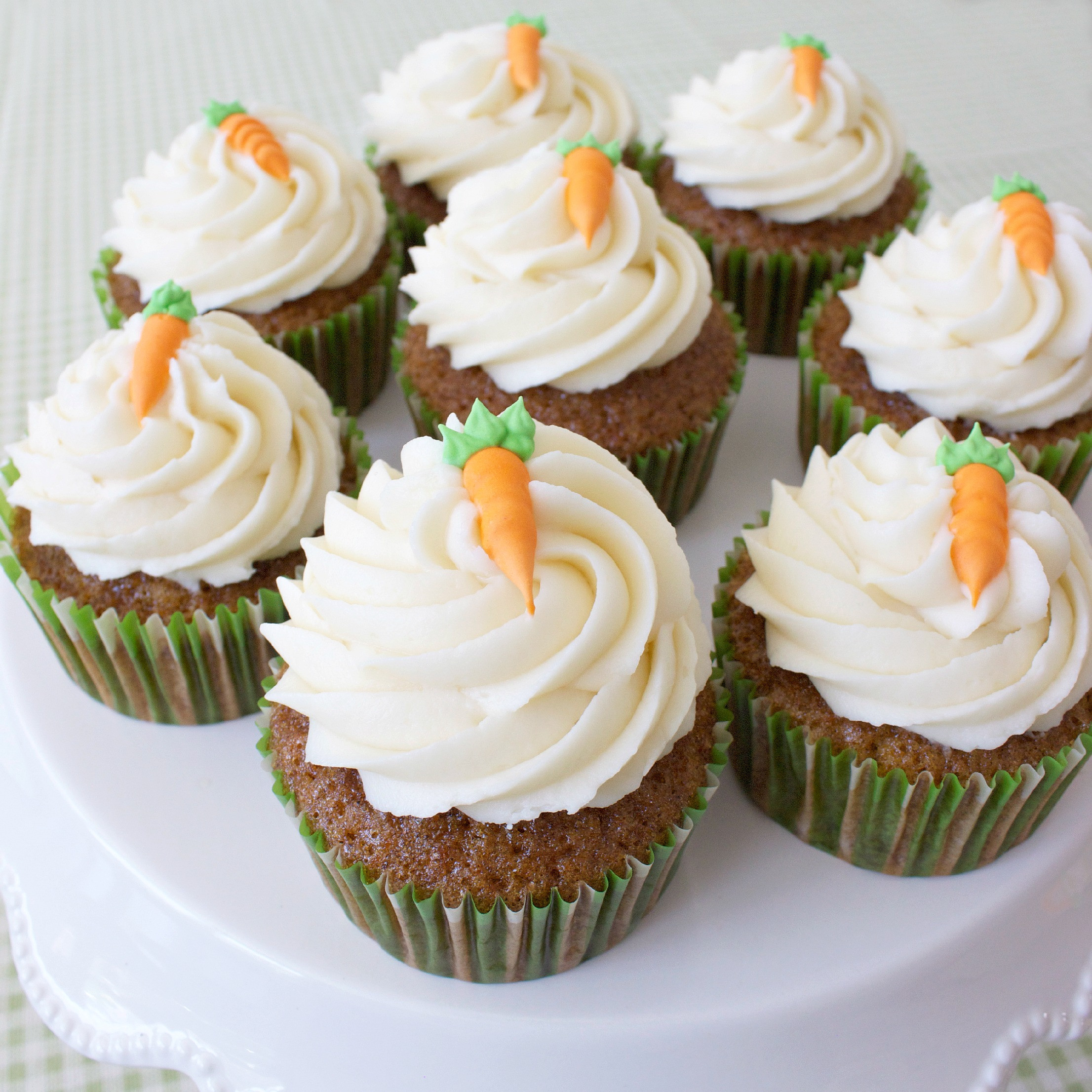 How To Make Cupcakes
 Royal Icing Carrots