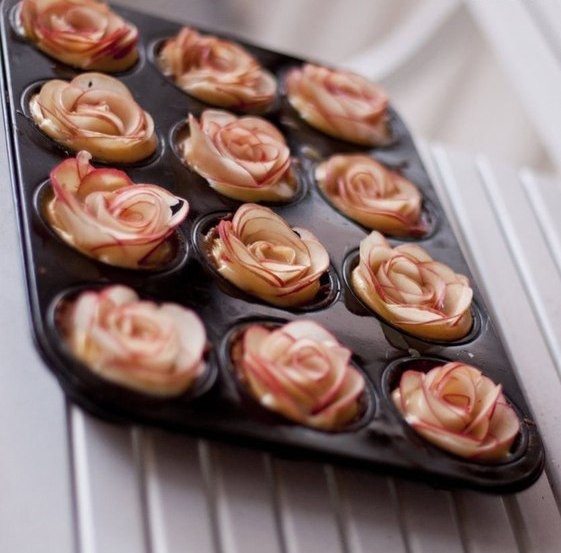 How To Make Desserts
 Easy apple desserts How to make apple roses for a pie