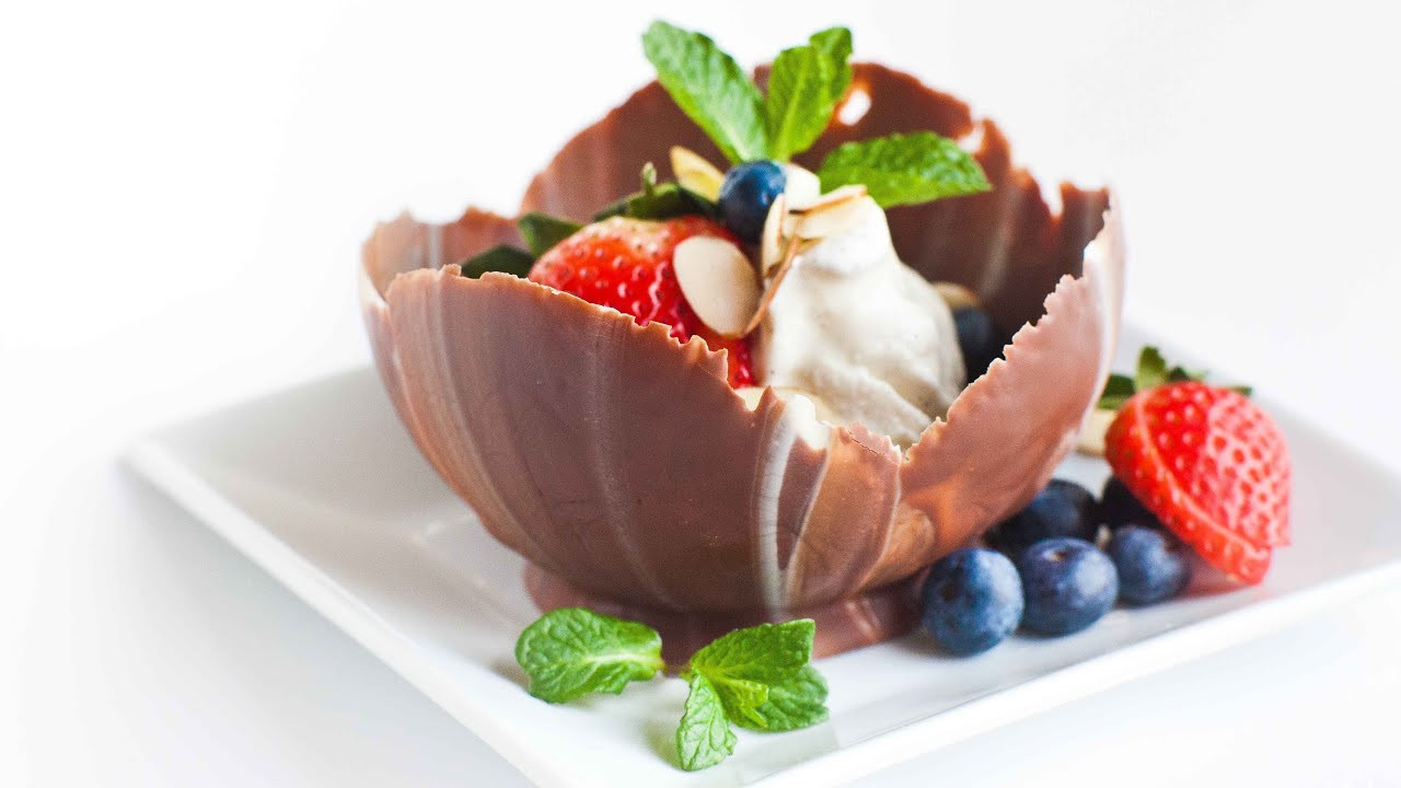 How To Make Desserts
 How To Make Chocolate Dessert Bowls