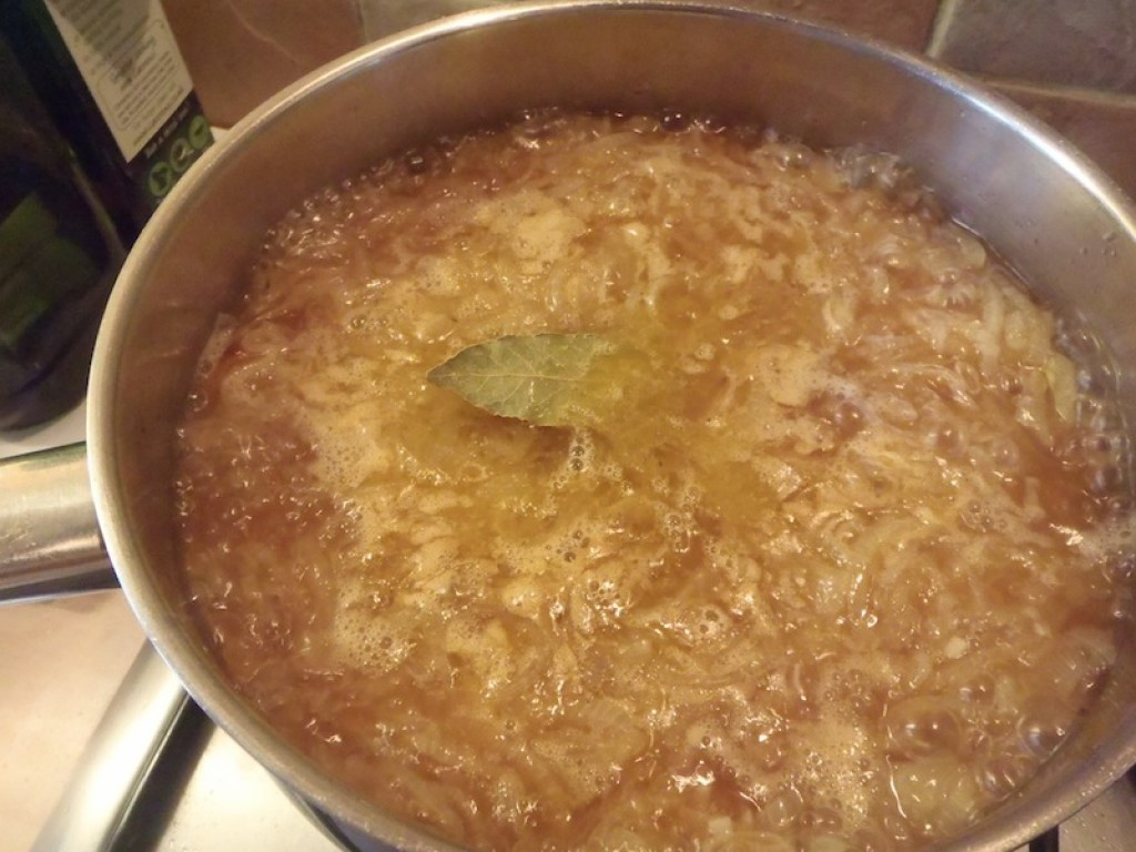 How To Make French Onion Soup
 How to Make Authentic French ion Soup