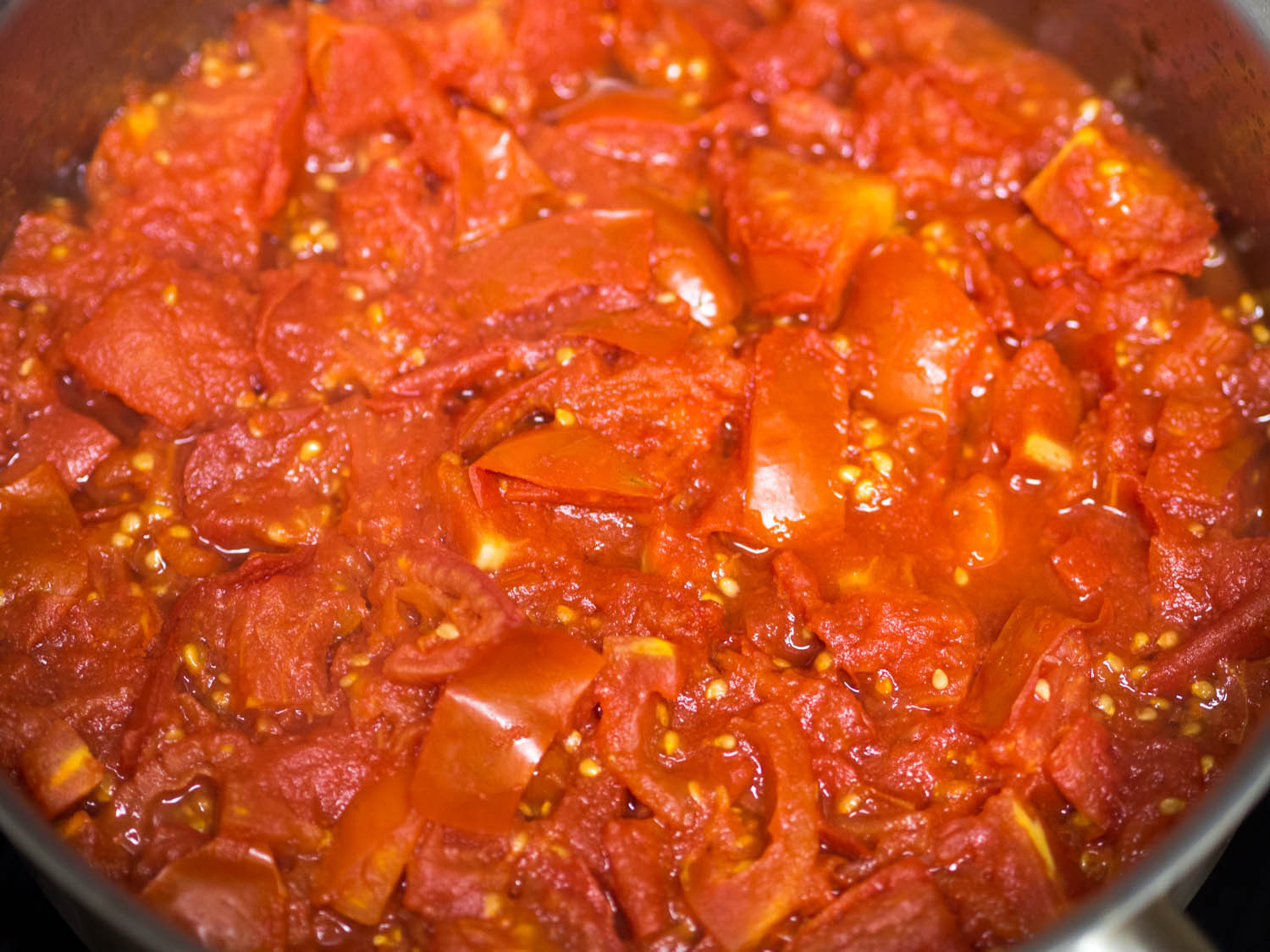 How To Make Fresh Tomato Sauce
 How to Make the Best Tomato Sauce From Fresh Tomatoes