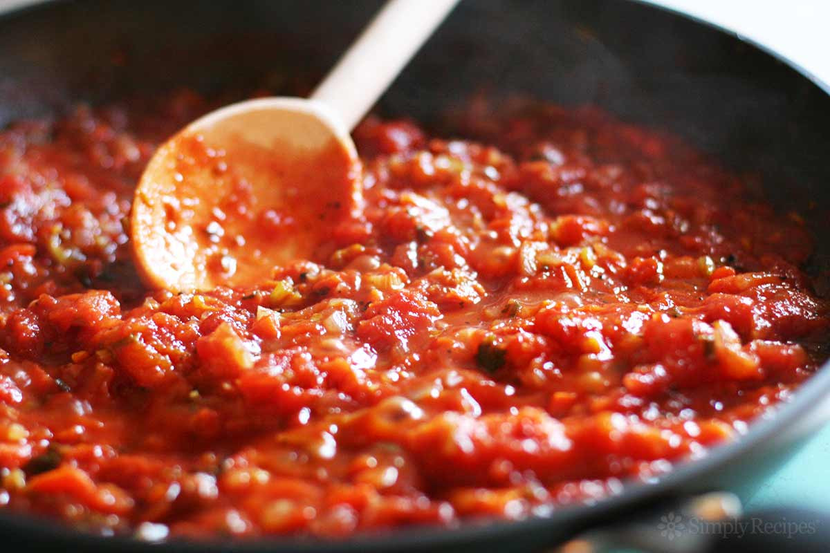 How To Make Pizza Sauce With Tomato Sauce
 Basic Tomato Sauce Recipe
