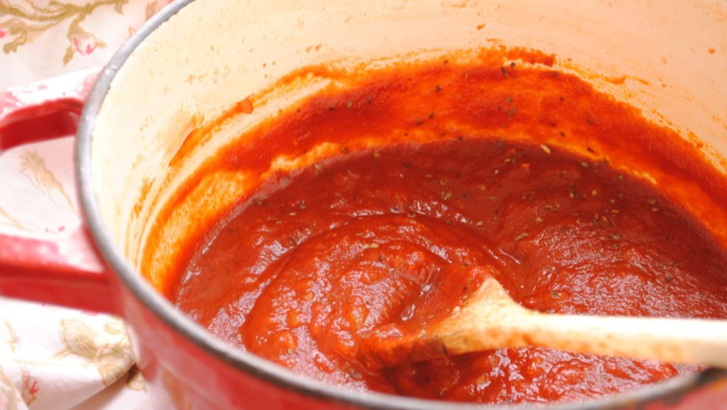 How To Make Spaghetti Sauce With Tomato Paste
 A Tribute to My Mama and her spaghetti sauce Garlic Girl