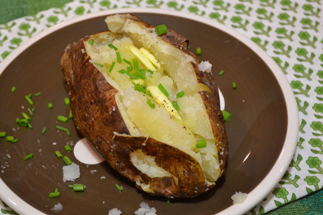 How To Make The Best Baked Potato
 How To Make The Best Baked Potatoes – I am a Honey Bee