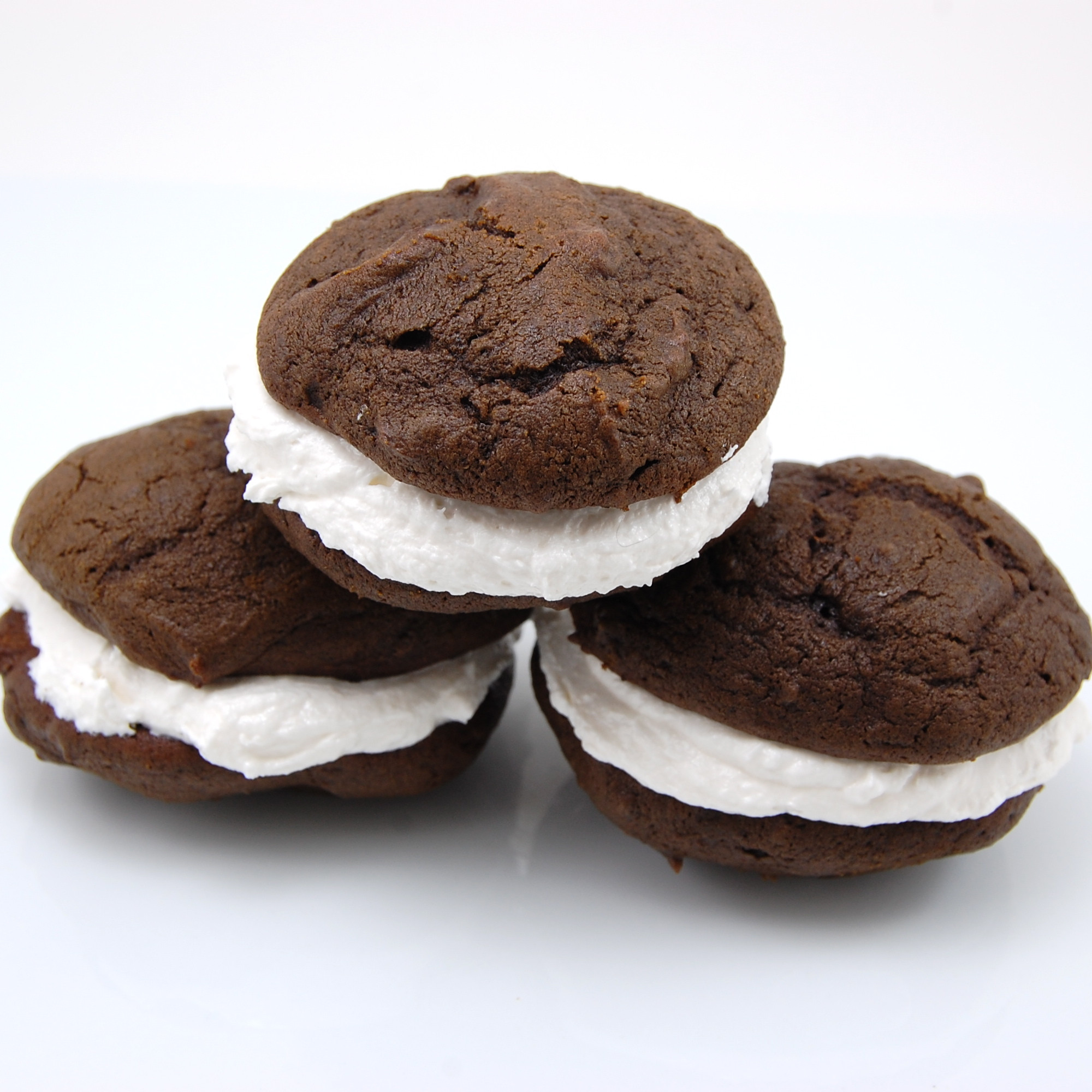 How To Make Whoopie Pies
 Chocolate Whoopie Pies with Marshmallow Filling