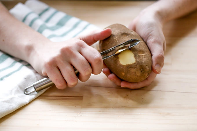How To Peel A Potato
 How to Peel Potatoes The Cookful