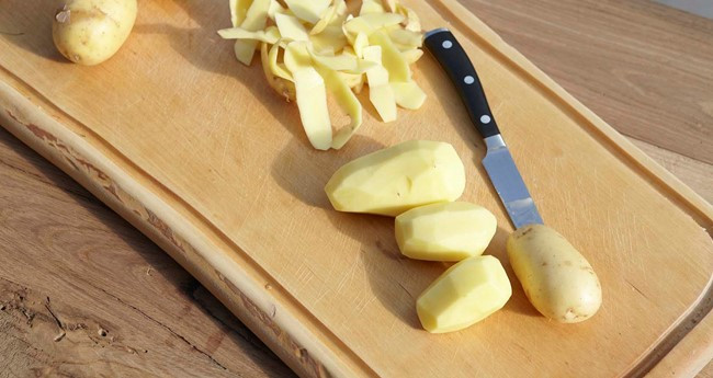 How To Peel A Potato
 How to Peel Potatoes