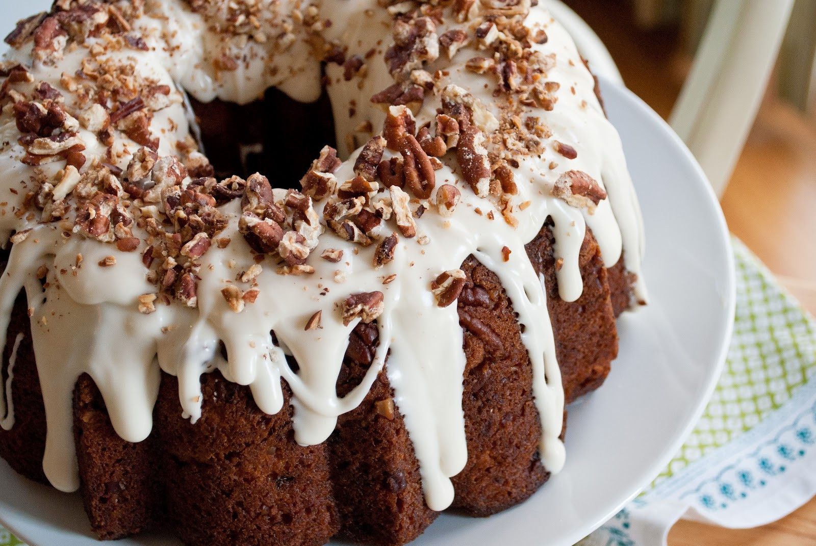 Hummingbird Bundt Cake
 Ryan Bakes Hummingbird Bundt Cake