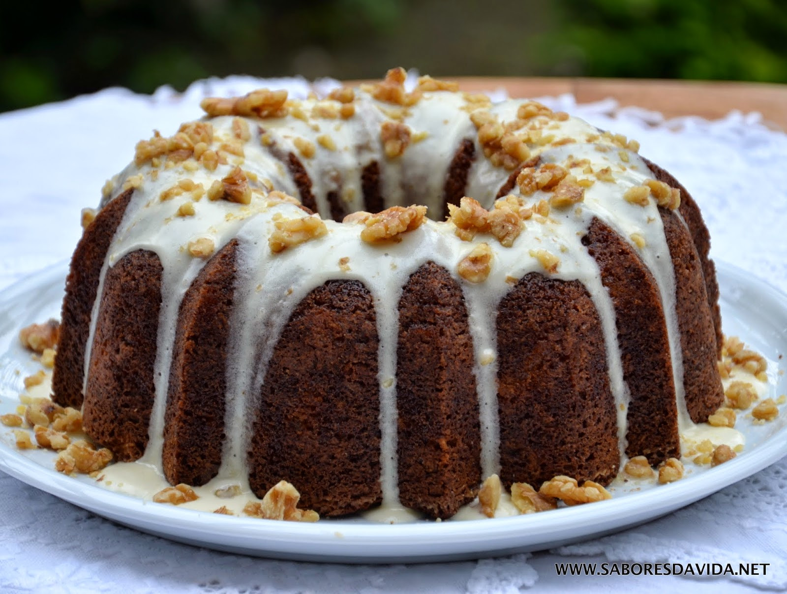 Hummingbird Bundt Cake
 Sabores da Vida Hummingbird Bundt Cake Um Bolo Beija Flor