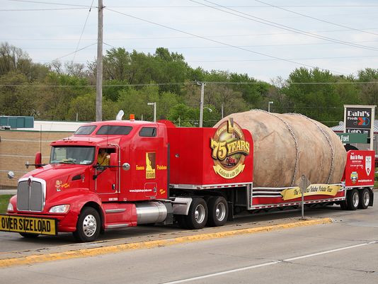 Idaho Potato Truck
 Big Idaho Potato Truck rolls into Rockland to raise health