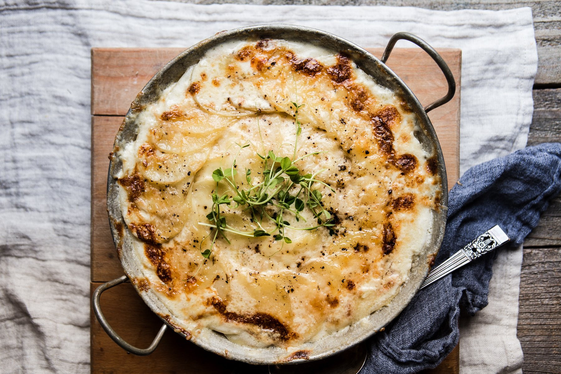 Ina Garten Scalloped Potatoes
 Potatoes au Gratin