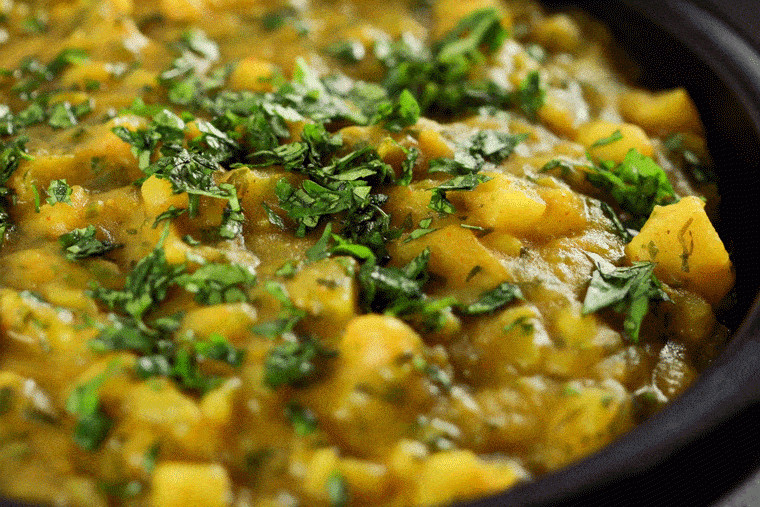 Indian Potato Curry
 5 Ingre nt Indian Potato Curry