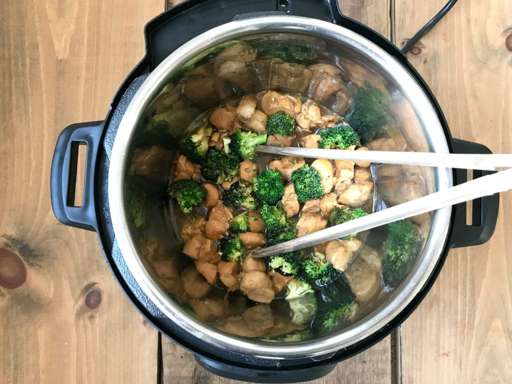 Instant Pot Chicken And Broccoli
 Instant Pot Chicken and Broccoli 21 Day Fix