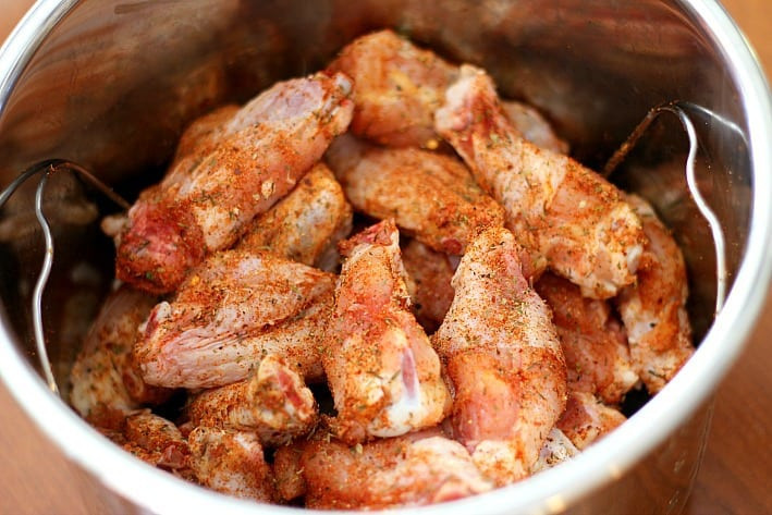 Instapot Chicken Wings
 Instant Pot Easy Chicken Wings BBQ or Buffalo Style