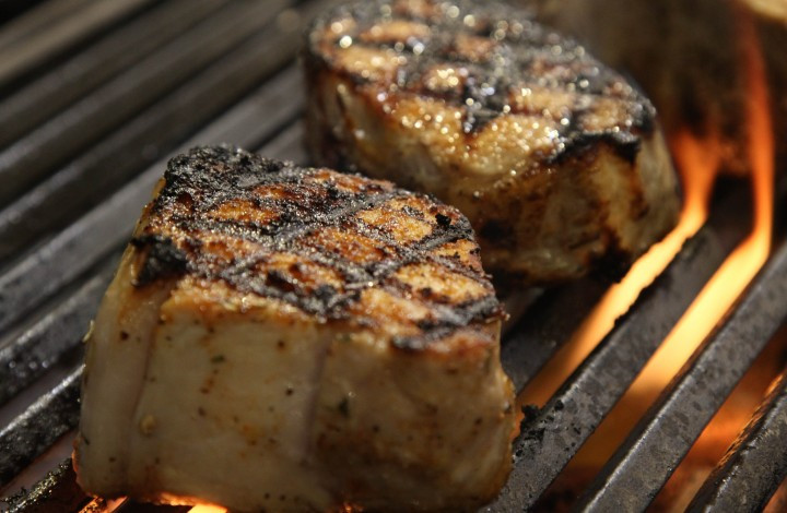 Internal Temp For Pork Chops
 The Best Juicy Grilled Pork Chops Recipe — Dishmaps